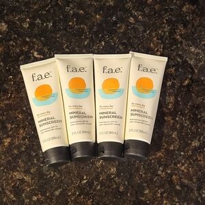 f.a.e. Mineral Sunscreen Set